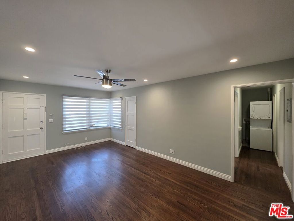102 Gaviota Avenue 106, Long Beach, CA 90802