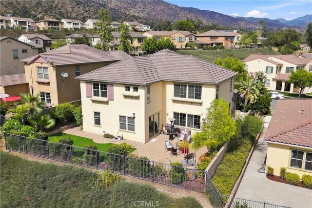 858 E Manresa, Azusa, CA 91702