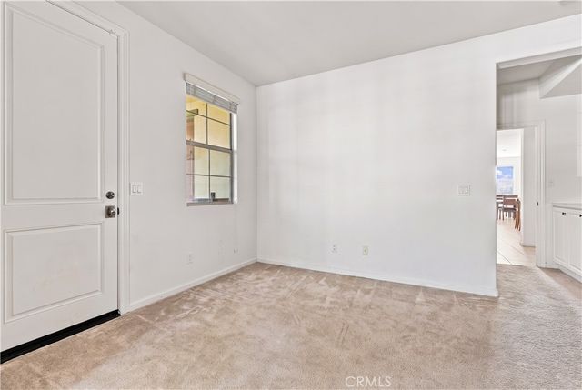 858 E Manresa, Azusa, CA 91702