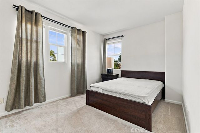 858 E Manresa, Azusa, CA 91702