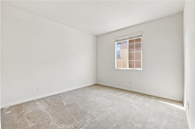 858 E Manresa, Azusa, CA 91702