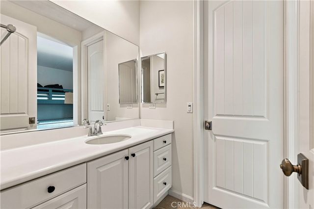 858 E Manresa, Azusa, CA 91702
