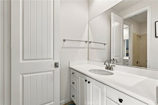 858 E Manresa, Azusa, CA 91702