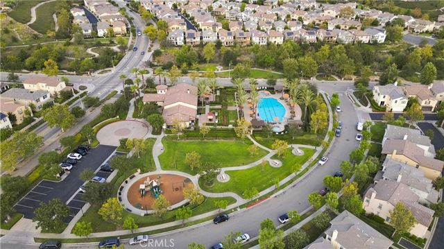 858 E Manresa, Azusa, CA 91702