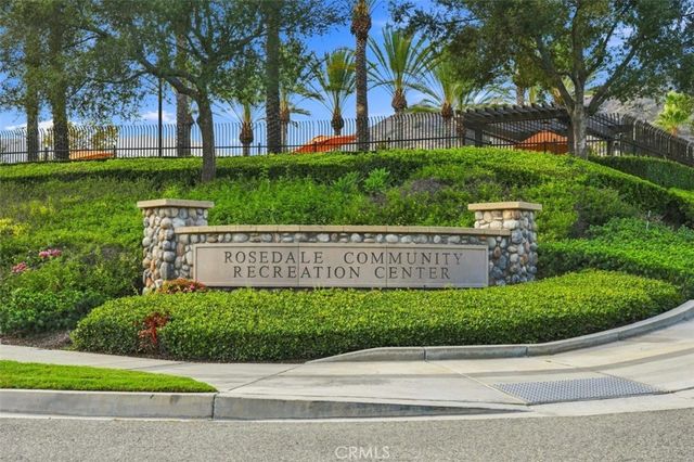 858 E Manresa, Azusa, CA 91702