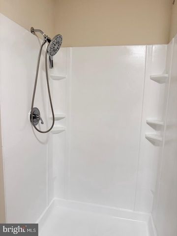 5703 WESTCHESTER LN, Fredericksburg, VA 22407