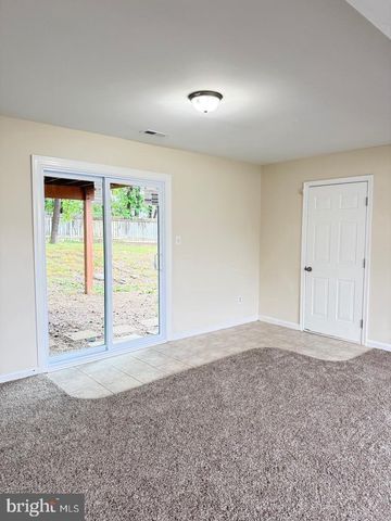 5703 WESTCHESTER LN, Fredericksburg, VA 22407