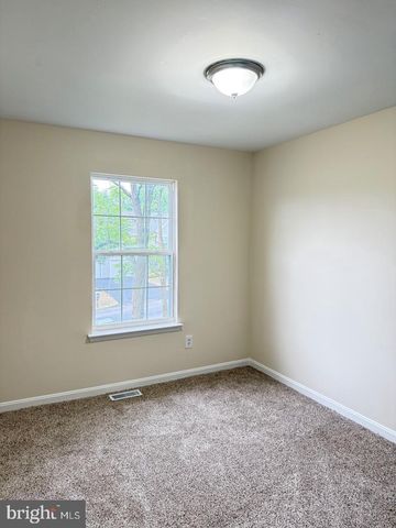 5703 WESTCHESTER LN, Fredericksburg, VA 22407