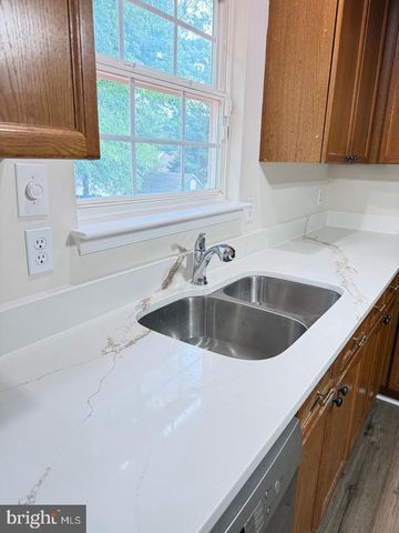 5703 WESTCHESTER LN, Fredericksburg, VA 22407