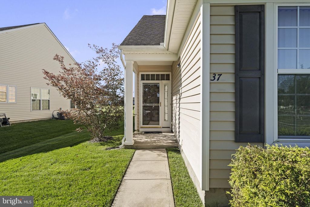 37 E DEHART AVE, CLAYTON, NJ 08312 — photo 3