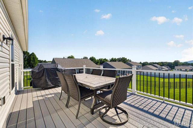 128 Winter Wheat Trail, Pacific, MO 63069
