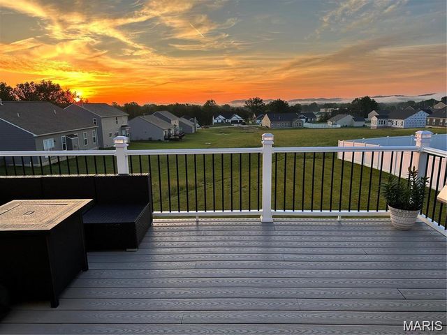 128 Winter Wheat Trail, Pacific, MO 63069