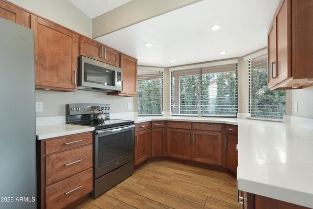 26 E EVELYN Lane, Tempe, AZ 85284