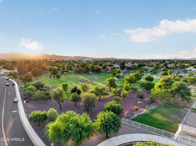 26 E EVELYN Lane, Tempe, AZ 85284