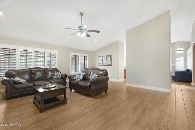 26 E EVELYN Lane, Tempe, AZ 85284