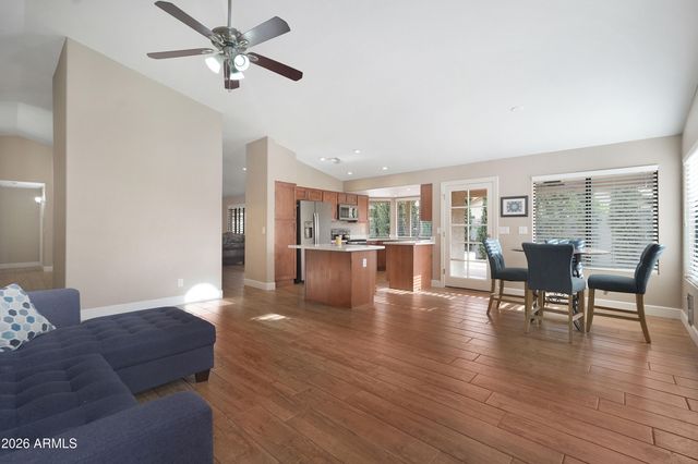 26 E EVELYN Lane, Tempe, AZ 85284