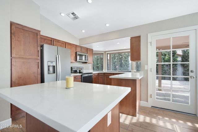 26 E EVELYN Lane, Tempe, AZ 85284