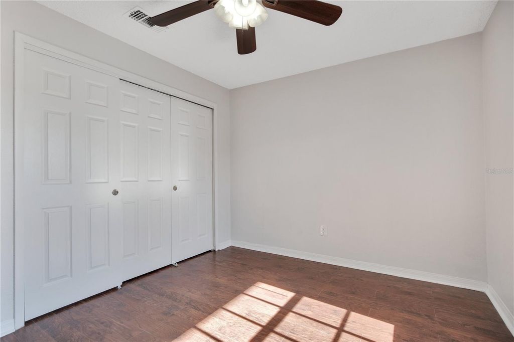 Image 14 of property listing at 100 RESERVE CIRCLE 104, Oviedo, FL 32765