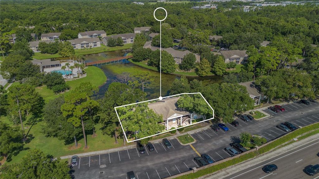 Image 27 of property listing at 100 RESERVE CIRCLE 104, Oviedo, FL 32765