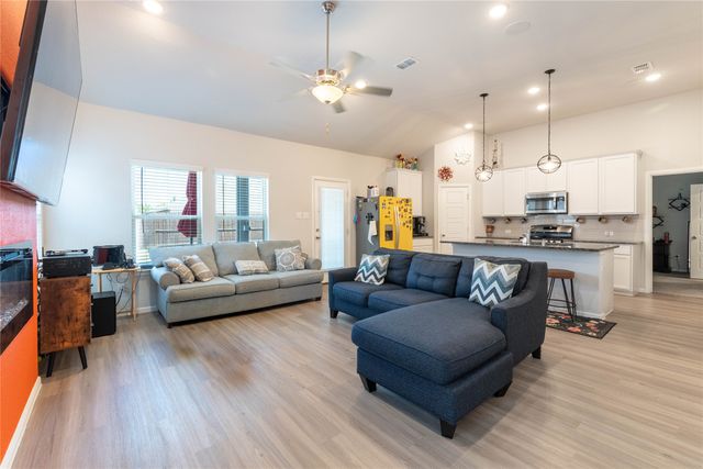 1913 Damianita Drive, Royse City, TX 75189