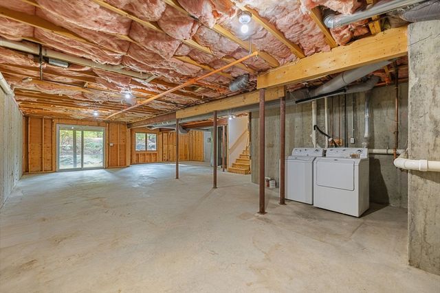 606 Wisteria Way 606, Wayland, MA 01778