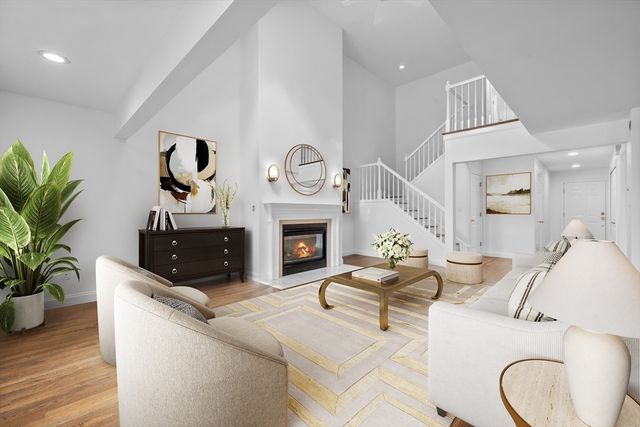 606 Wisteria Way 606, Wayland, MA 01778