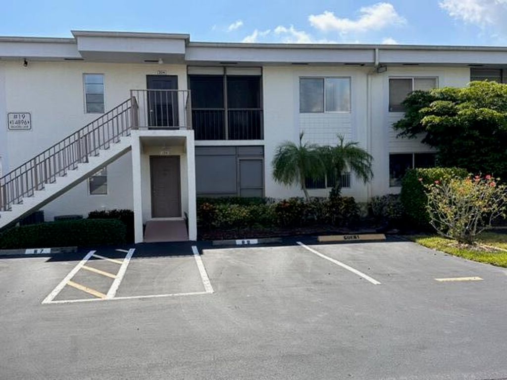 14896 Bal Moral Lane 104, Delray Beach, FL 33446