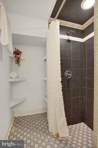 1523 BALDWIN ST, Baltimore, MD 21211