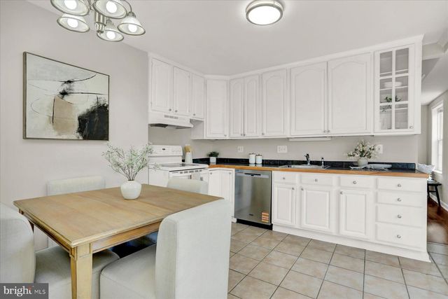 1523 BALDWIN ST, Baltimore, MD 21211