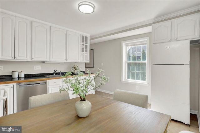 1523 BALDWIN ST, Baltimore, MD 21211