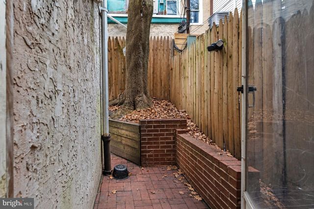 2425 PEROT ST, Philadelphia, PA 19130