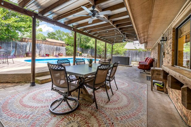 1204 Kay Drive, Weatherford, TX 76086