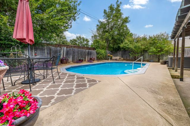1204 Kay Drive, Weatherford, TX 76086