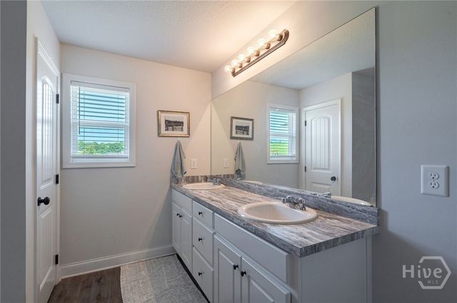 327 Skyview Drive, Winterville, GA 30683