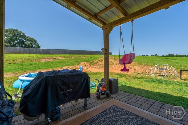 327 Skyview Drive, Winterville, GA 30683