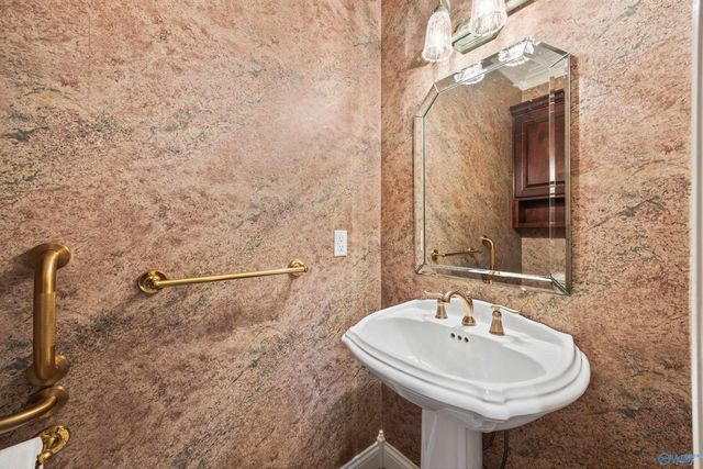 510 Hurricane Creek Road, Gurley, AL 35748