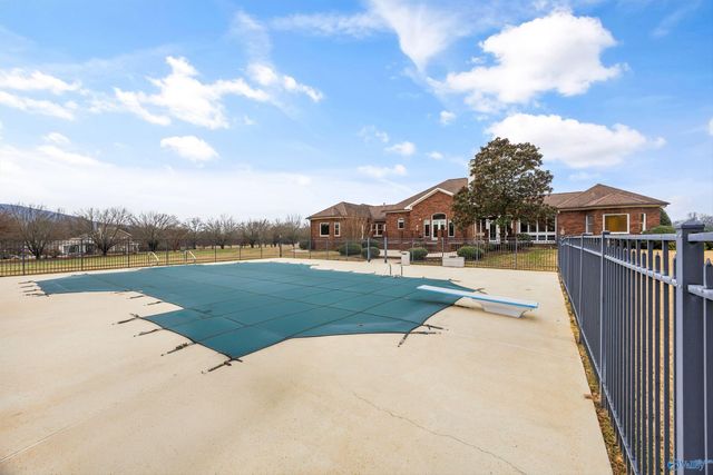 510 Hurricane Creek Road, Gurley, AL 35748