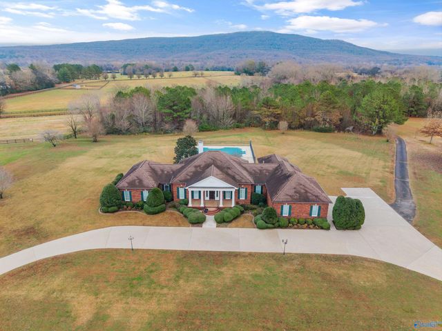 510 Hurricane Creek Road, Gurley, AL 35748