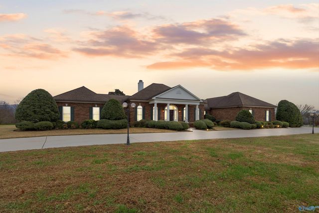 510 Hurricane Creek Road, Gurley, AL 35748