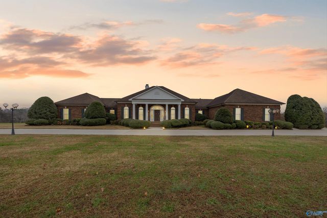 510 Hurricane Creek Road, Gurley, AL 35748