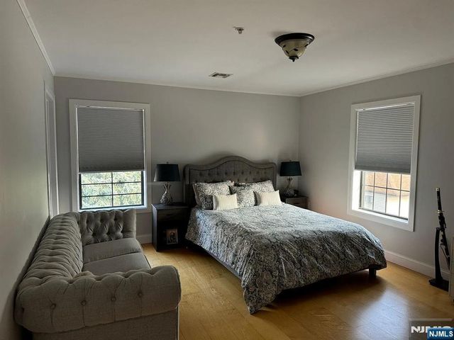 125 70th Street 4D, Guttenberg, NJ 07093