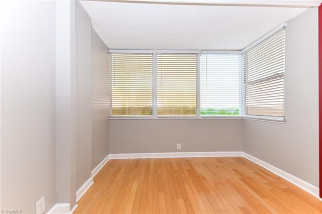 1101 N Elm Street 907, Greensboro, NC 27401