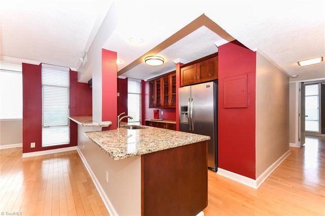 1101 N Elm Street 907, Greensboro, NC 27401