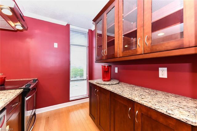 1101 N Elm Street 907, Greensboro, NC 27401