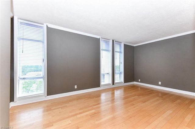 1101 N Elm Street 907, Greensboro, NC 27401