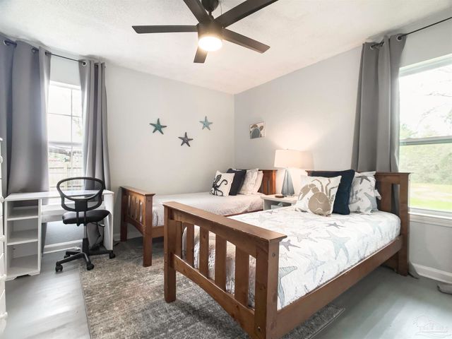 4908 Ravenswood Ave, Pensacola, FL 32506