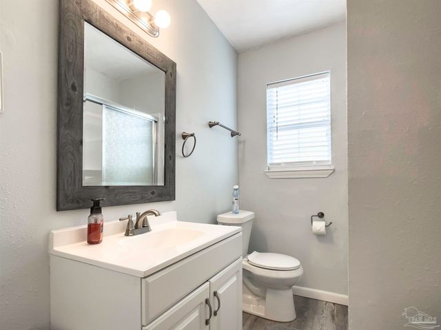 4908 Ravenswood Ave, Pensacola, FL 32506