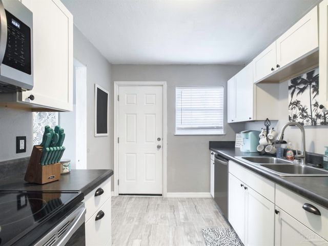 4908 Ravenswood Ave, Pensacola, FL 32506