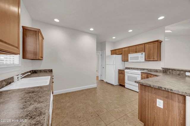 1002 Sedgley Court, Winnabow, NC 28479