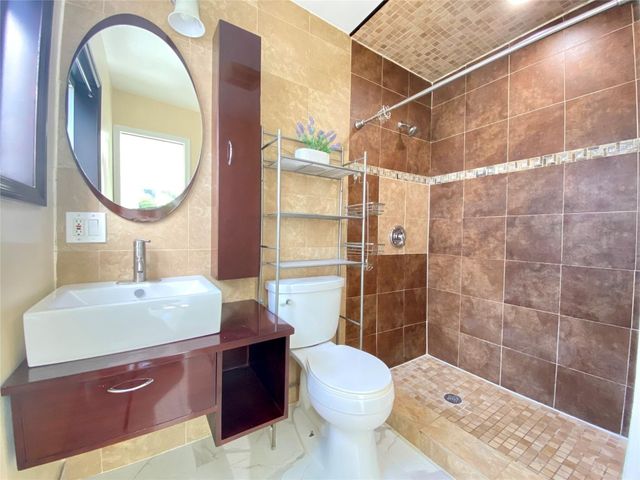 949 Van Buren Street, Hollywood, FL 33019